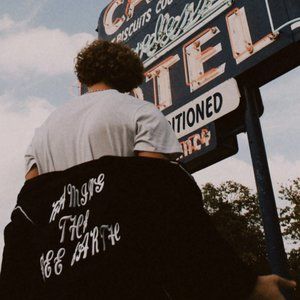 Meet your Posher, Lucas